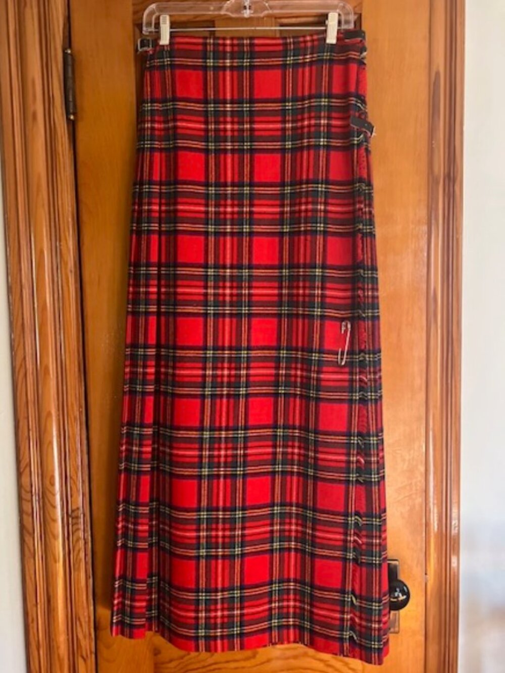 VTG  Laird-Portch of Scotland  Royal Stewart Tartan Maxi Kilt Skirt Woman W28
